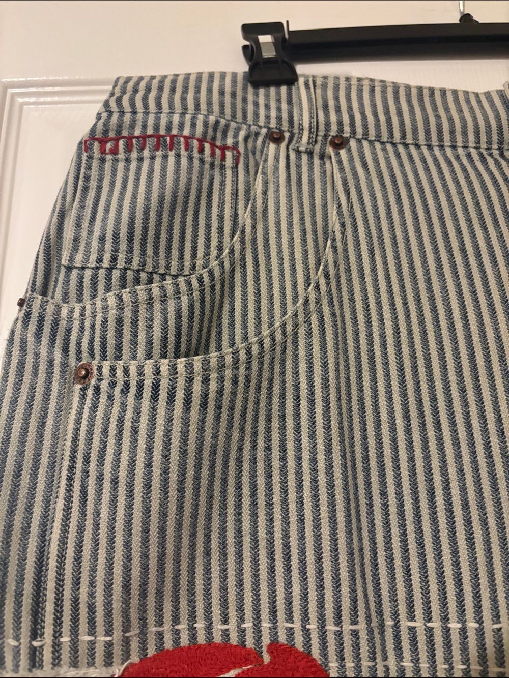 We The Free Lost and Found Boyfriend Jeans- Size 32- NWT - Picture 9 of 12